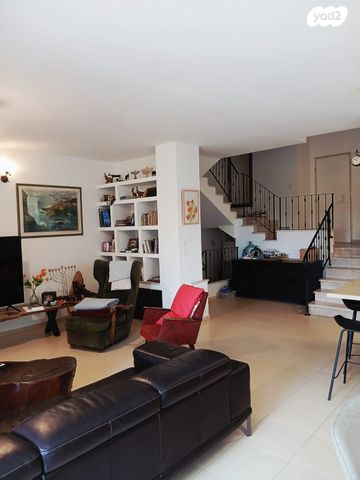 בית פרטי/ קוטג', הדולב, רחובות