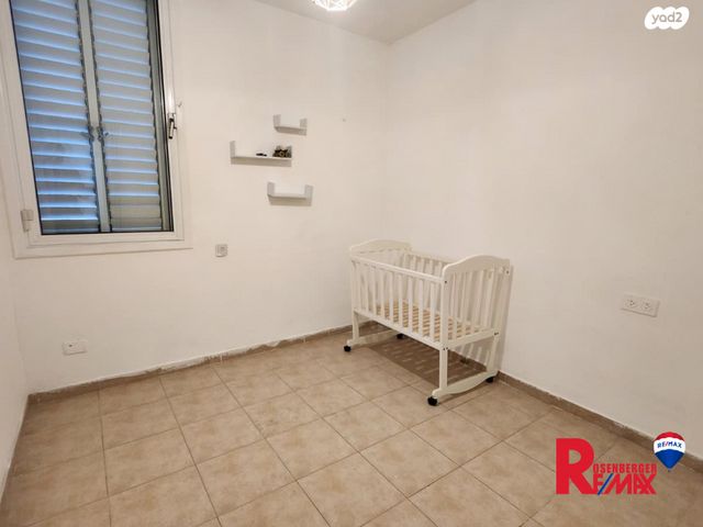 דירה, התותחנים 23, תל גיבורים, חולון