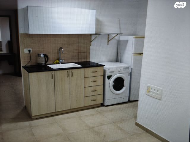 דירה, שלמה בובר, תל חיים, תל אביב יפו