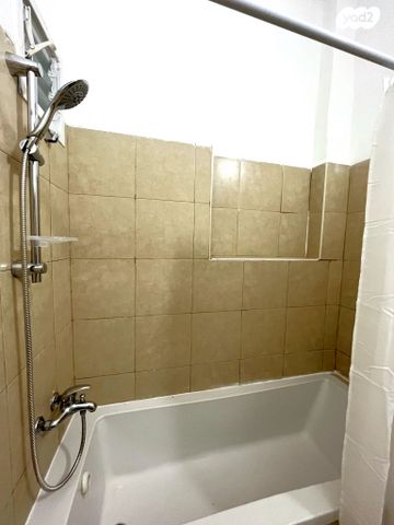 דירה, מנחם 8, חיפה