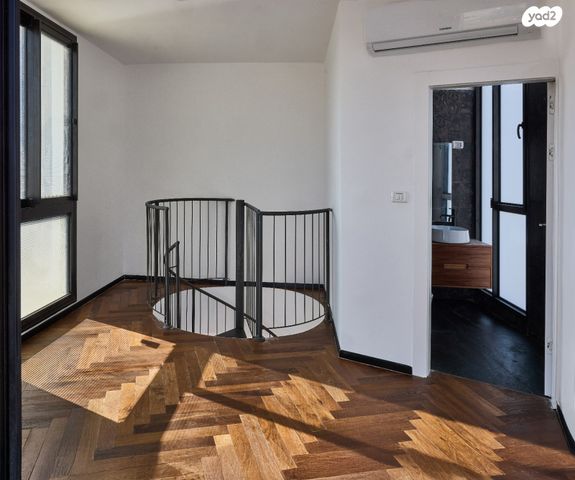 גג/ פנטהאוז, מטלון, פלורנטין, תל אביב יפו