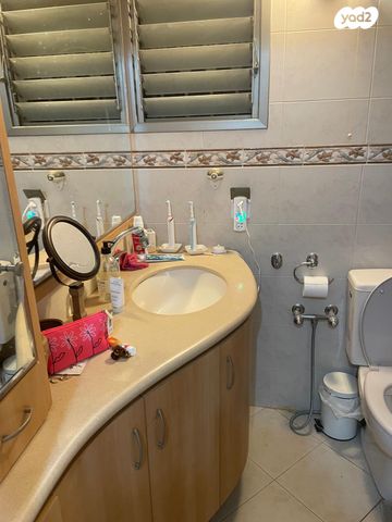 דירה, גיבורי גטו וארשה, רמת אשכול, חיפה