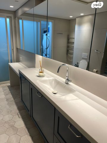 דירה, נתן יונתן, עיר ימים, נתניה