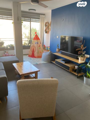 דירה, שכונת יהלום, מרכז העיר ב, רמת גן