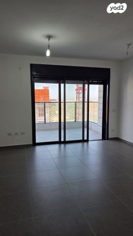 שדרות יצחק שמיר 1