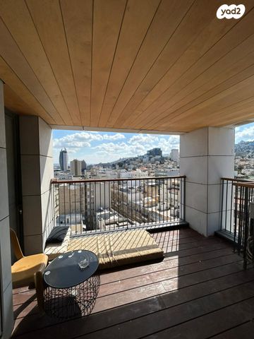 שער פלמר, תחנת רכבת השמונה