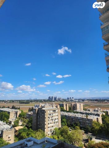 דירה, אח"י דקר, נווה שרת, תל אביב יפו