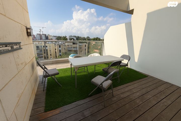 גג/ פנטהאוז, קרן היסוד 26, נווה דוד רמז, רעננה