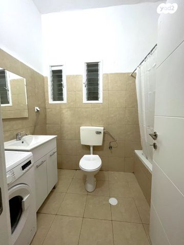 דירה, מנחם 8, חיפה