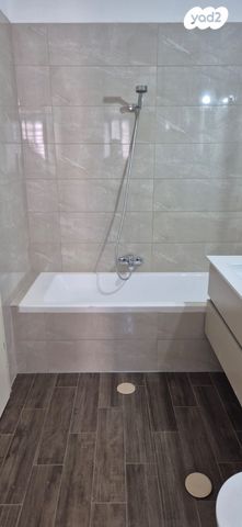 דירה, יצחק שמיר, עפולה