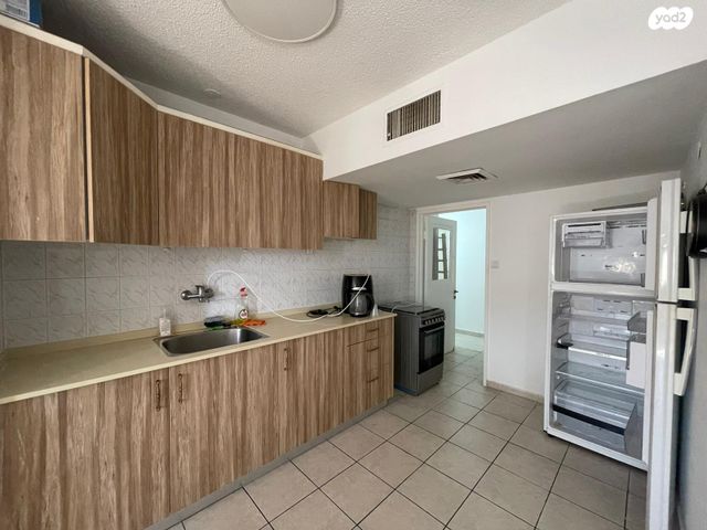 דירה, נביעות, צופית תחתית, אילת