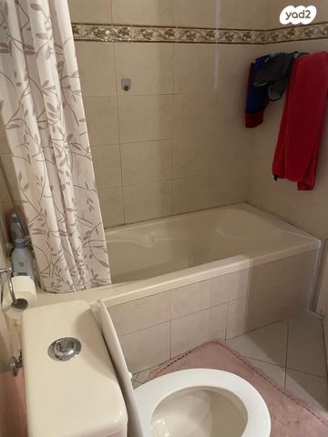 דירה, גיבורי גטו וארשה, רמת אשכול, חיפה