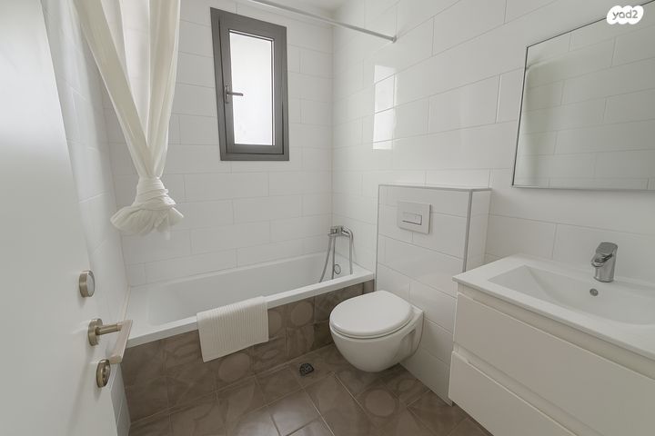 גג/ פנטהאוז, קרן היסוד 26, נווה דוד רמז, רעננה