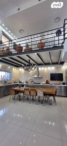 דופלקס, נתן יונתן, עיר ימים, נתניה