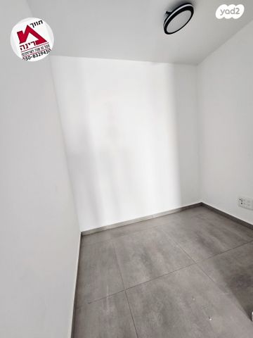 דירה, שפינוזה 25, אברמוביץ', ראשון לציון