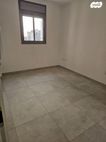 דירה, ברכה פולד, נרקיסים, ראשון לציון