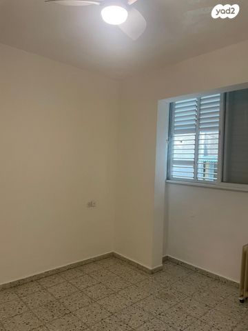 דירה, הל"ה, הל"ה, גבעתיים