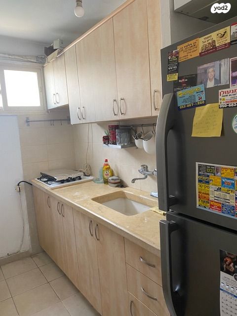 דירה, רחבעם זאבי, מרכז מזרחי, נס ציונה