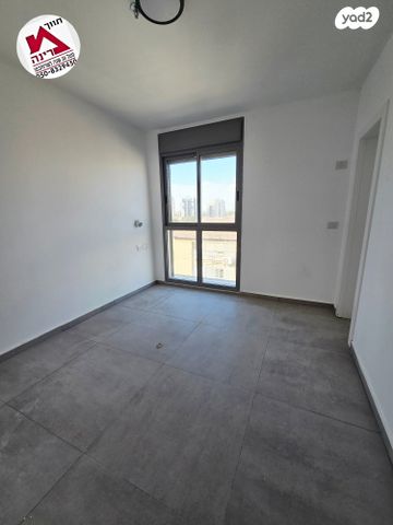 דירה, שפינוזה 25, אברמוביץ', ראשון לציון