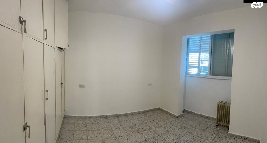 דירה, הל"ה, הל"ה, גבעתיים