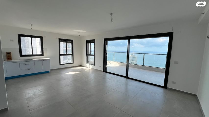 דירה, אמנון ליפקין שחק 3, נוף הטיילת, נתניה