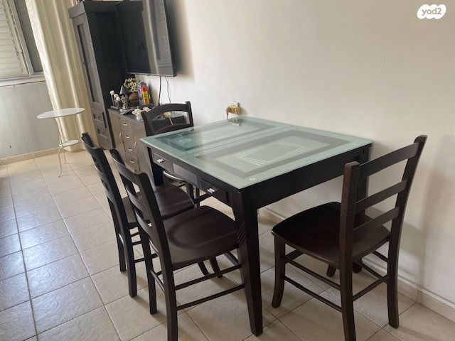 דירה, רחבעם זאבי, מרכז מזרחי, נס ציונה