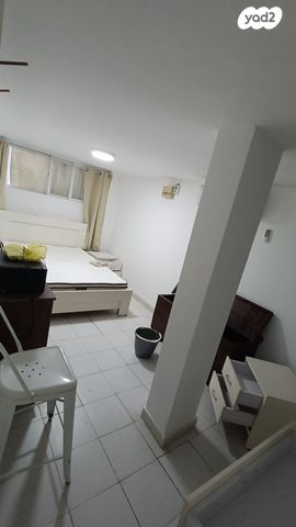 יחידת דיור, שיכון פועלים א', הוד השרון