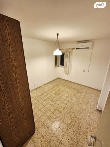 דירה, משה שרת 25, קרית שרת מזרח, חולון