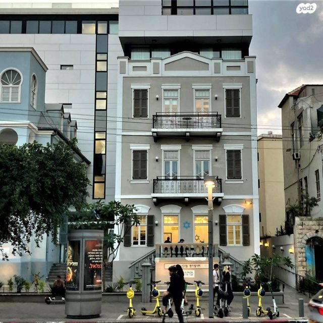 חנויות/ שטח מסחרי