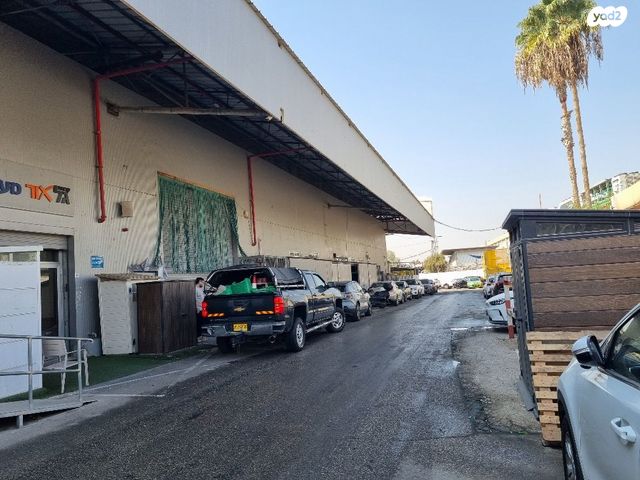 מחסנים, לוד