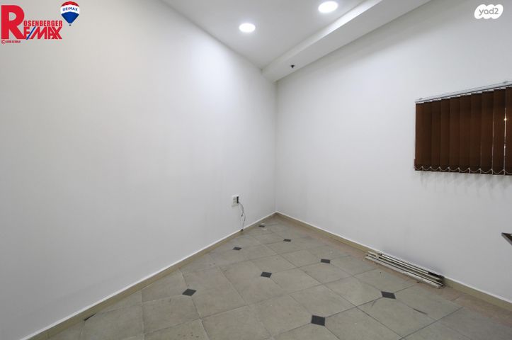 משרדים, הלוחמים 1, אזור תעסוקה צומת חולון, תל אביב יפו