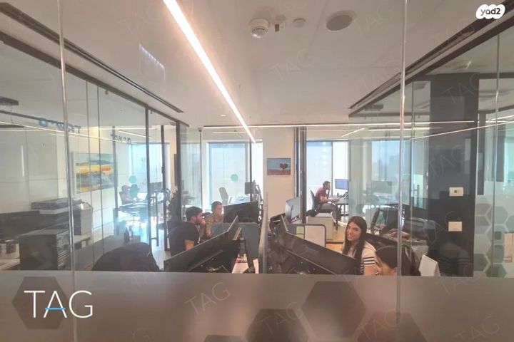 משרדים, דרך מנחם בגין 156, תל אביב יפו