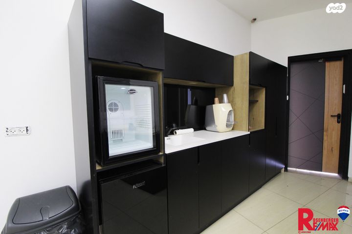 משרדים, הלוחמים 1, אזור תעסוקה צומת חולון, תל אביב יפו