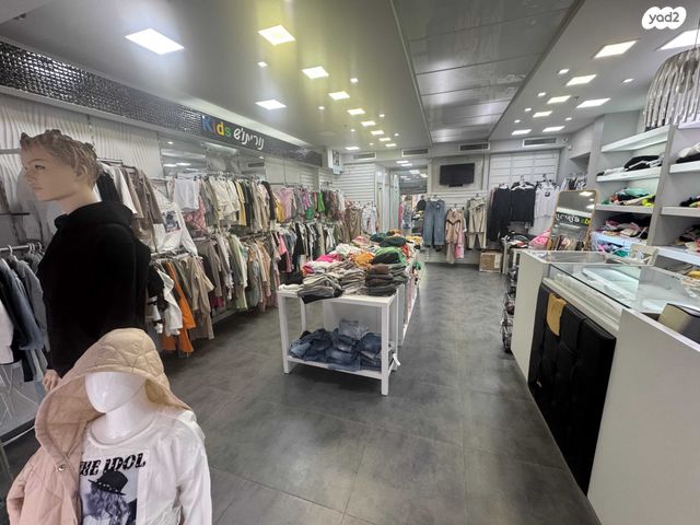 חנויות/ שטח מסחרי, קרית אתא