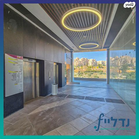 חנויות/ שטח מסחרי, רבי מנחם פרוש 1, שכונת המע"ר, בית שמש