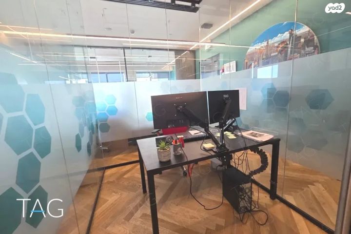 משרדים, דרך מנחם בגין 156, תל אביב יפו