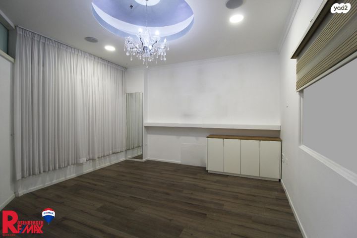 משרדים, הלוחמים 1, אזור תעסוקה צומת חולון, תל אביב יפו