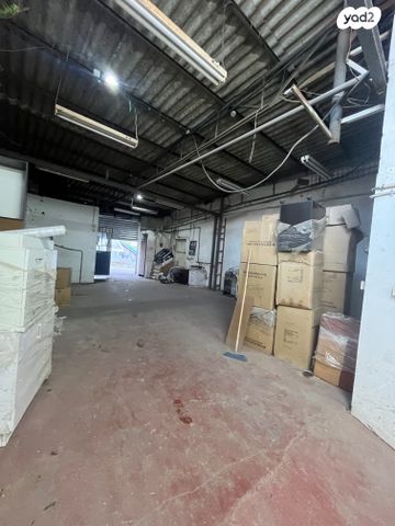 חנויות/ שטח מסחרי, סמטת בר יוחאי, גבעת הרצל, אזור המלאכה יפו, תל אביב יפו