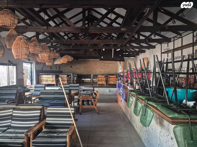 חנויות/ שטח מסחרי, הוד השרון