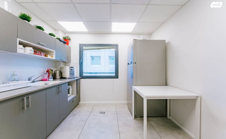 משרדים, תובל, בורסה, רמת גן