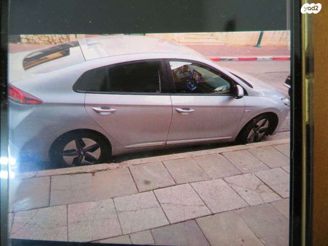 מודעת רכב יונדאי איוניק