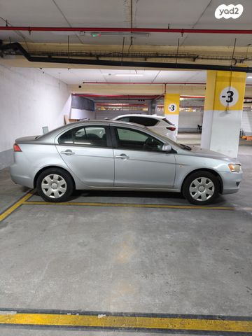 מיצובישי לנסר