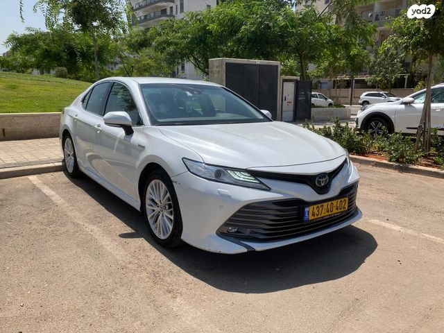 טויוטה קאמרי