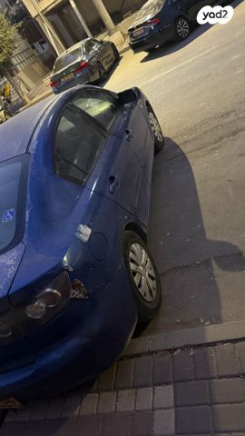 מודעת רכב מאזדה 3