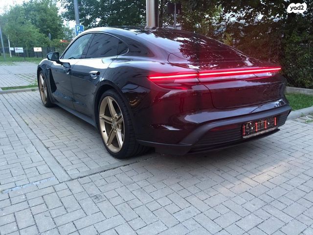 פורשה טייקן