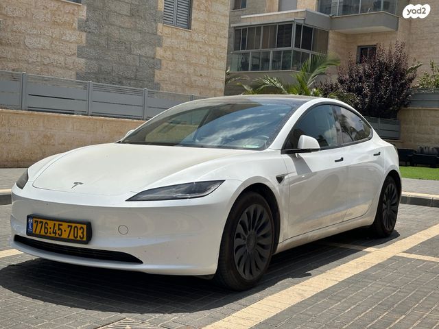 טסלה מודל 3