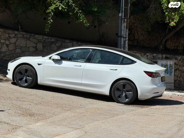 טסלה מודל 3