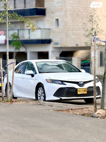 טויוטה קאמרי