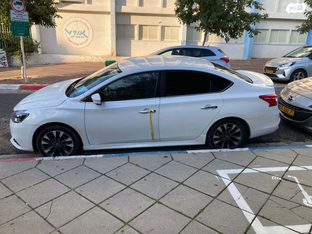 ניסאן סנטרה