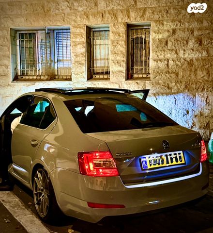 סקודה אוקטביה 